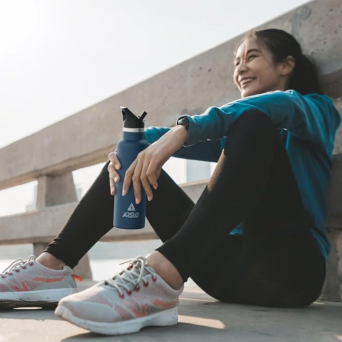 Stainless Steel Double Wall Water Bottles, Vacuum Insulated Bottle With Straw Lid, Insulated Water Bottle Keeps Water Cold for 24 Hours, Hot for 12 Hours, Hiking, Sports