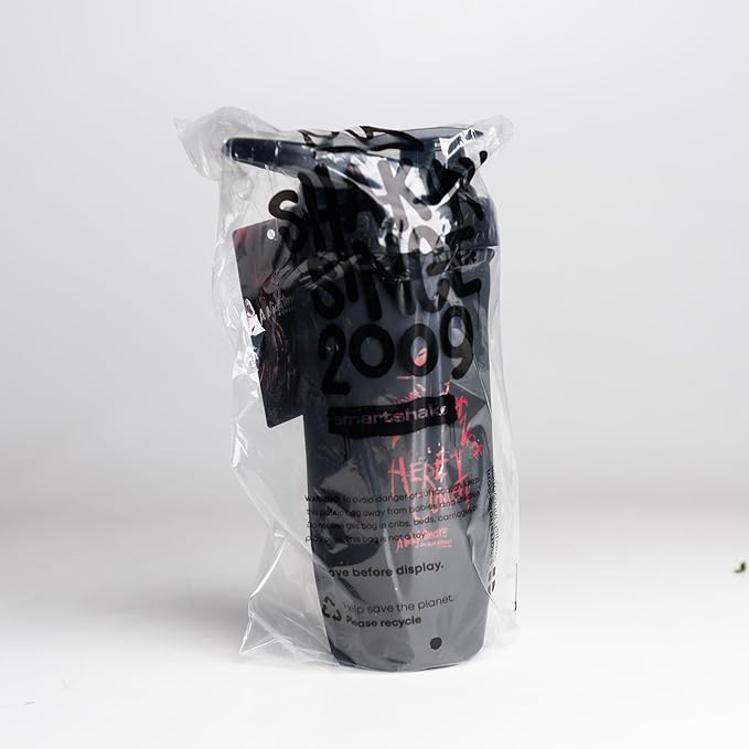 Smartshake Reforce Stainless Steel Protein Shaker Bottle 900 ml | 30 oz - Leakproof Screw-on Lid - BPA Free – Unisex - Non Insulated (Freddy Krueger)