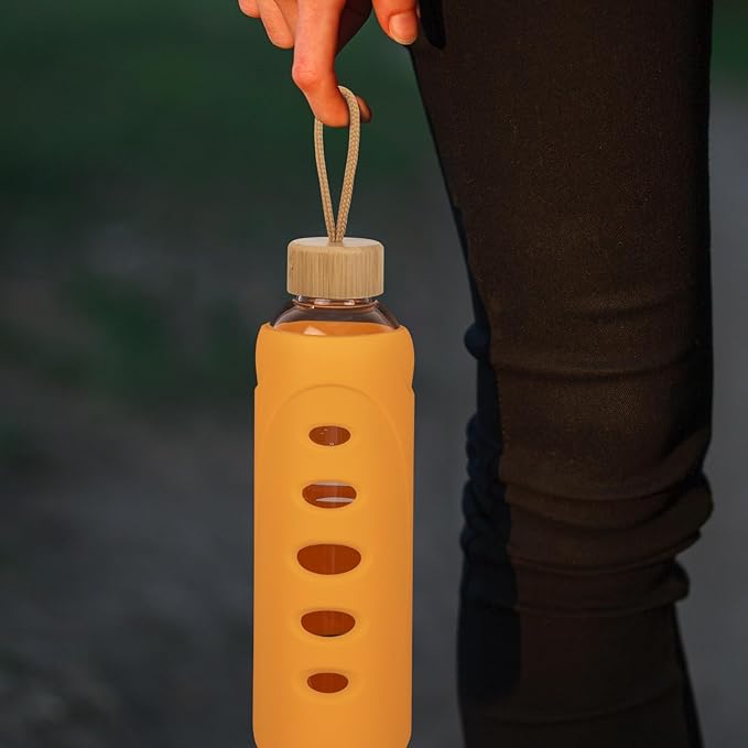 Sport 32oz Glass Water Bottle 1000ml /1 liter Borosilicate Glass Water Bottle Reusable Waterbottle Jugwith Silicone Sleeve and Unique Lid (Orange