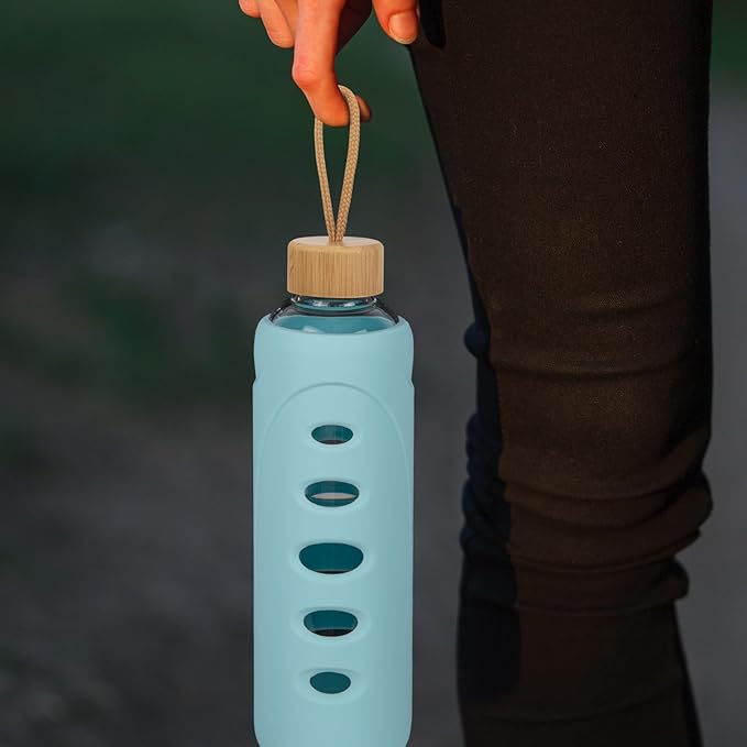 Sport 32oz Glass Water Bottle 1000ml /1 liter Borosilicate Glass Water Bottle Reusable Waterbottle Jugwith Silicone Sleeve and Unique Lid (Cyan