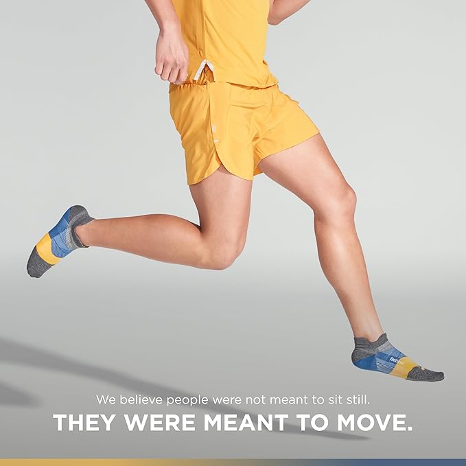 Feetures Elite Ultra Light Cushion Ankle Socks - Sport Sock with Targeted Compression