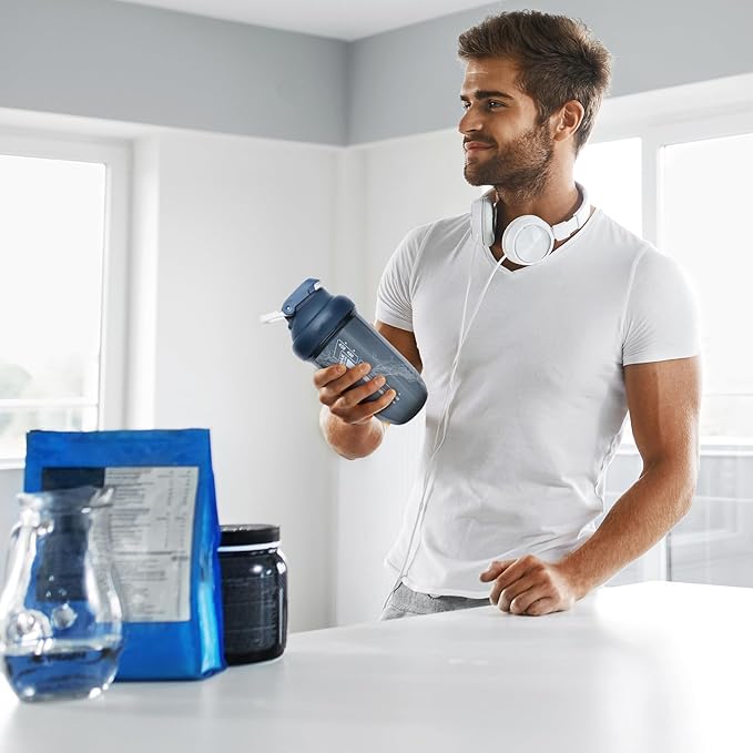 20 oz protein shaker bottle, TRITAN Plastic, BPA/BPS Free Whey Protein Drink Cups for Pre-Workout and Gym, Blender Shaker for Blending Protein Shakes, Overnight Oats and Smoothies(blue)