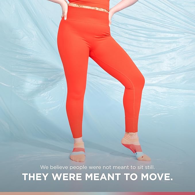 Feetures Elite Ultra Light Cushion Ankle Socks - Sport Sock with Targeted Compression