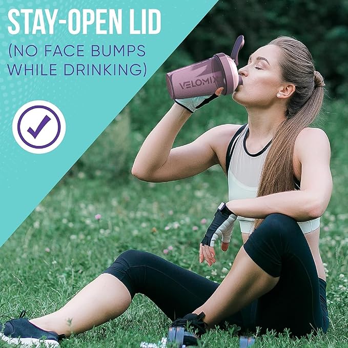 -4 PACK- 20 OZ Protein Shaker Bottles for Protein Mixes, Shaker Cups for Protein Shakes, Small Shaker Bottle Pack, Shaker Cup, Shakers for protein Shakes (Berry Blend)