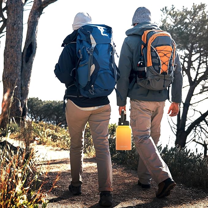 Half Gallon Water Bottle Insulated(Cold for 48 Hrs),BPA Free&Leak Proof,64oz Stainless Steel Water Jug/Flask,Big thermo,Large Water Bottle with Handle for Gym,Hiking,Camping,Gradual Yellow