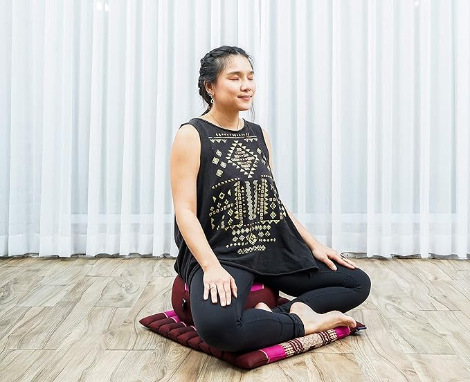 Leewadee Meditation Cushion Set – 1 Small Zafu Yoga Pillow and 1 Small Roll-Up Zabuton Mat Filled with Kapok