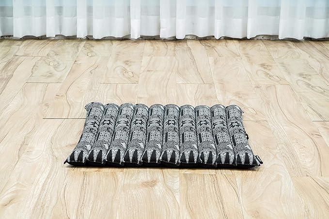 Leewadee Meditation Cushion Set – 1 Small Zafu Yoga Pillow and 1 Small Roll-Up Zabuton Mat Filled with Kapok