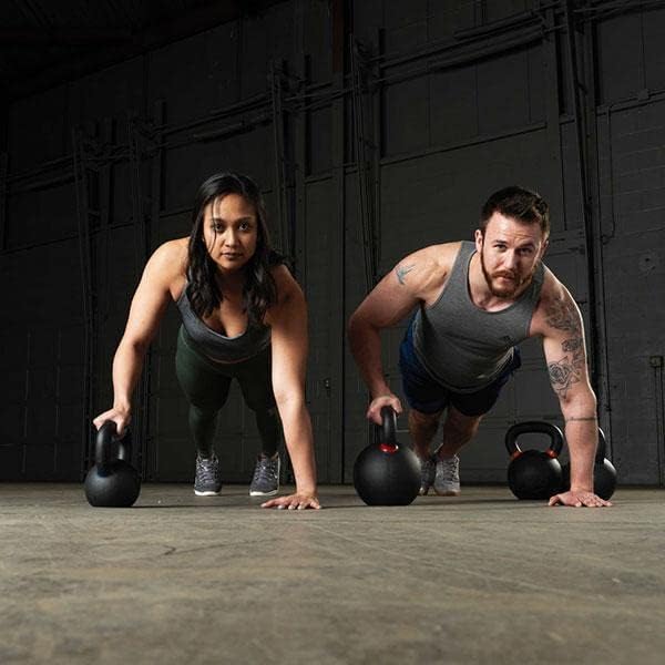 Body-Solid Single-Cast Gravity Casting Kettlebell with Kettles Grip Handle, Perfect Kettlebells for Weight Training and Core Workout, Cast Iron Kettle Bells for Men & Women.