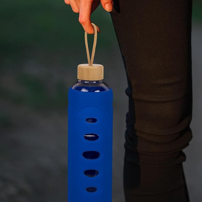 Sport 32oz Glass Water Bottle 1000ml /1 liter Borosilicate Glass Water Bottle Reusable Waterbottle Jugwith Silicone Sleeve and Unique Lid (Blue
