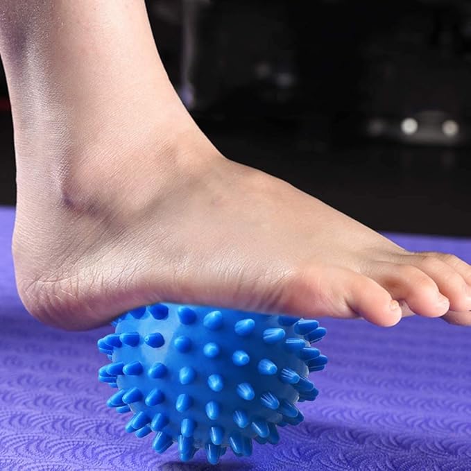 Professional Massage Balls Foot Ball Foot Massager Spiky Roller for Deep Tissue Trigger Point Plantar Fasciitis Reflexology Stress Therapy Myofascial Release(Blue + Purple)