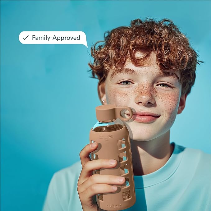 purifyou 40oz / 32oz / 22oz / 12oz Borosilicate Glass Water Bottle with Time & Volume Markers, Silicone Sleeve, Stainless Steel Lid | Reusable Glass Bottle for Water & Juice (22oz Iced Coffee)