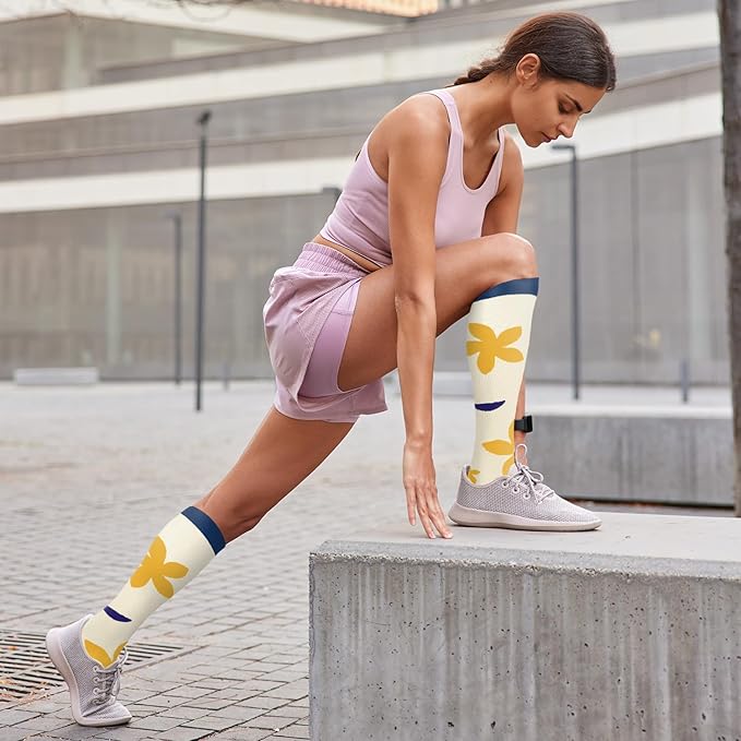 Graduated Compression Socks for Women&Men 20-30mmhg Knee High Socks Travel Hiking Running Stocking