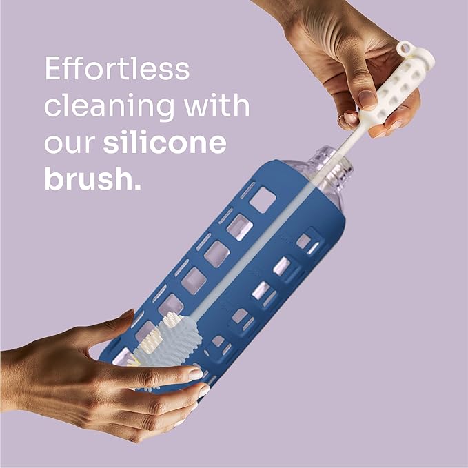 purifyou 40oz / 32oz / 22oz / 12oz Borosilicate Glass Water Bottle with Time & Volume Markers, Silicone Sleeve, Stainless Steel Lid | Reusable Glass Bottle for Water & Juice (22oz Chinese Porcelain)