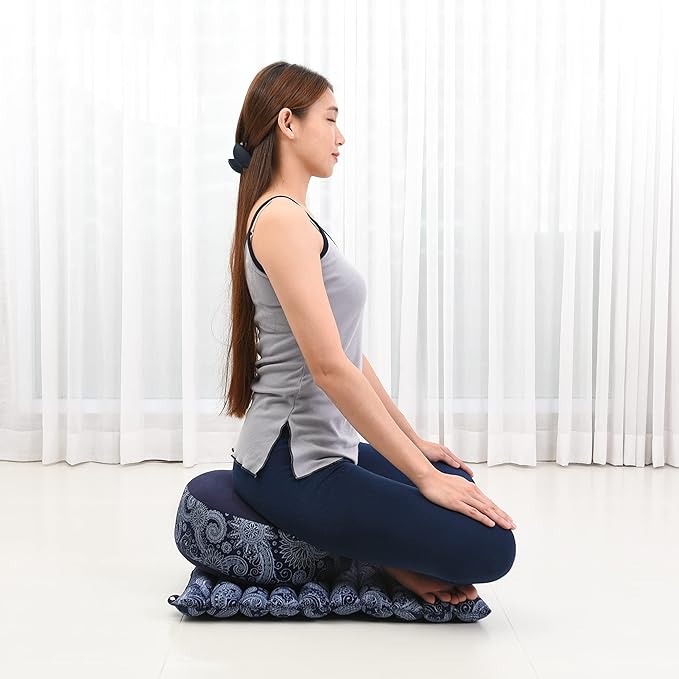 Leewadee Meditation Cushion Set – 1 Small Zafu Yoga Pillow and 1 Small Roll-Up Zabuton Mat Filled with Kapok