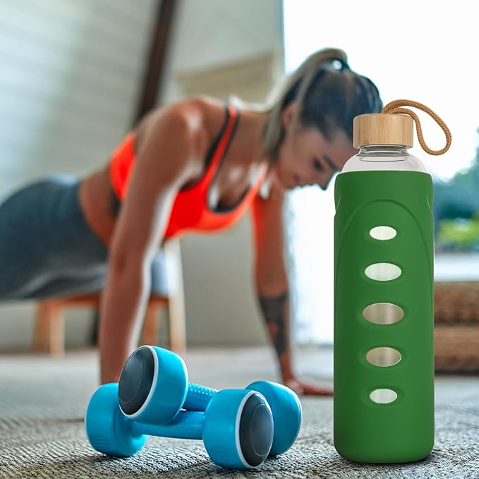 Sport 32oz Glass Water Bottle 1000ml /1 liter Borosilicate Glass Water Bottle Reusable Waterbottle Jugwith Silicone Sleeve and Unique Lid (Dark green