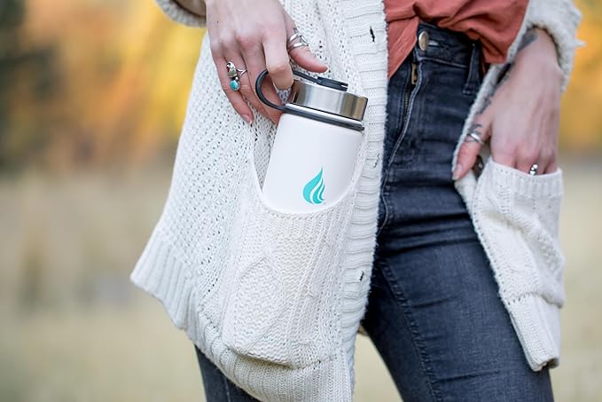 HYDRO CELL Stainless Steel Insulated Water Bottle with Straw - for Cold & Hot Drinks - Metal Vacuum Flask with Screw Cap and Modern Leakproof Sport Thermos for Adults (White 18oz)