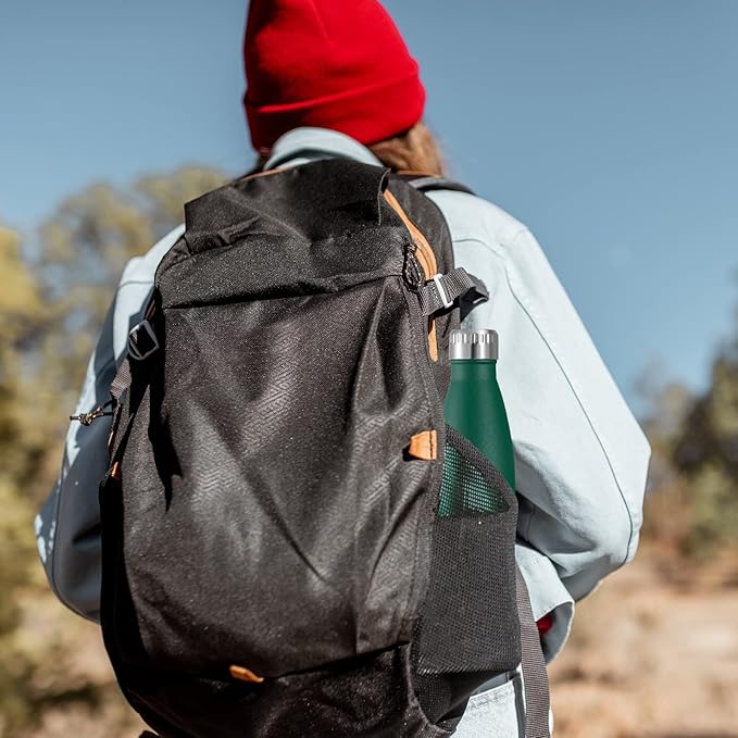 VEGOND 17oz Stainless Steel Water Bottles Bulk, Reusable Metal Sports Water Bottle Keeps Drink Hot and Cold, BPA Free Double Wall Vacuum Cola Shape Insulated Water Bottles for Camping Gym, 8 Pack