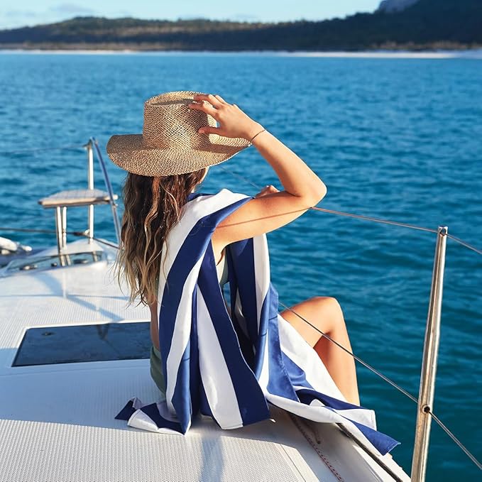 Dock & Bay Beach Towel - Quick Dry, Sand Free - Compact, Lightweight - 100% Recycled - Includes Bag - Cabana - Navy - Large (160x90cm, 63x35)