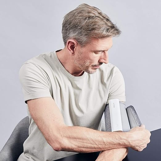 Withings BPM Connect - Digital Blood Pressure Cuff & Heart Rate Monitor - Blood Pressure Machine Arm Cuff, FDA Cleared, FSA/HSA Eligible, IOS & Android