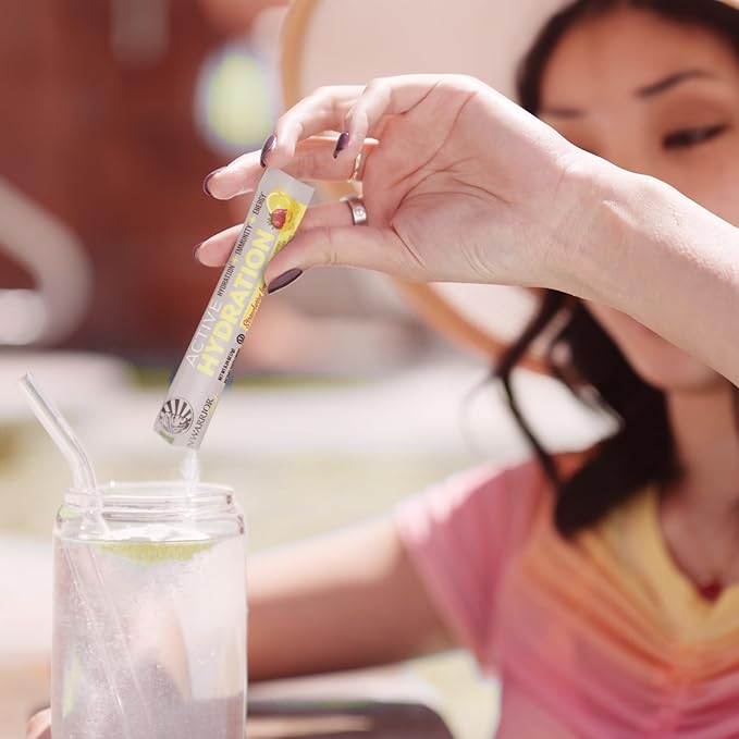 Electrolyte Powder Hydration Packets B12 Elderberry | Strawberry Lemon Twist Flavored 18 Stick Packs Box | Vegan and Plant-Based Sugar Free