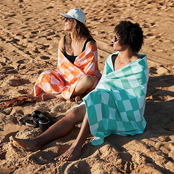 Dock & Bay Beach Towel - Quick Dry, Sand Free - Compact, Lightweight - 100% Recycled - Includes Bag - Groovy Check - Large (160x90cm, 63x35)