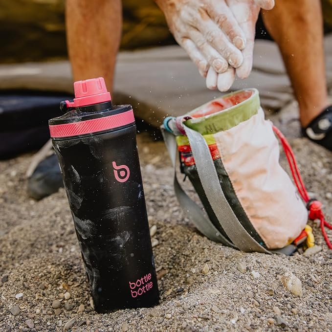 BOTTLE BOTTLE 26 oz Insulated Shaker Bottle Insulated Water Bottle for Men and Women Protein Shaker Bottles for Gym Water Cup black