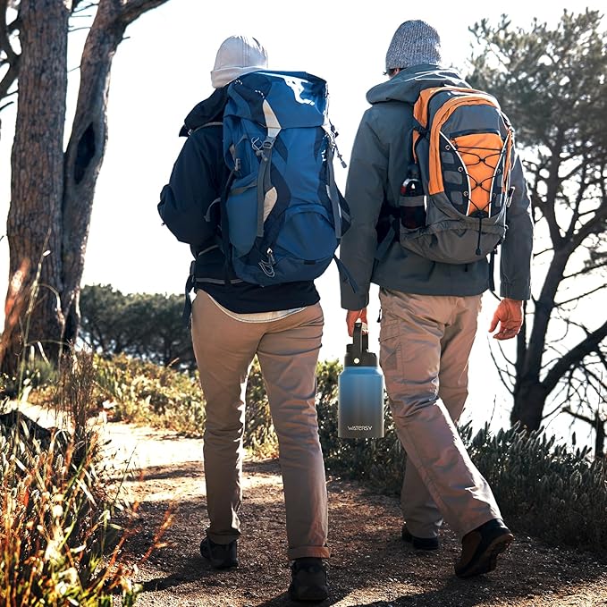 Half Gallon Water Bottle Insulated(Cold for 48 Hrs),BPA Free&Leak Proof,64oz Stainless Steel Water Jug/Flask,Big thermo,Large Water Bottle with Handle for Gym,Hiking,Camping,Gradient Blue