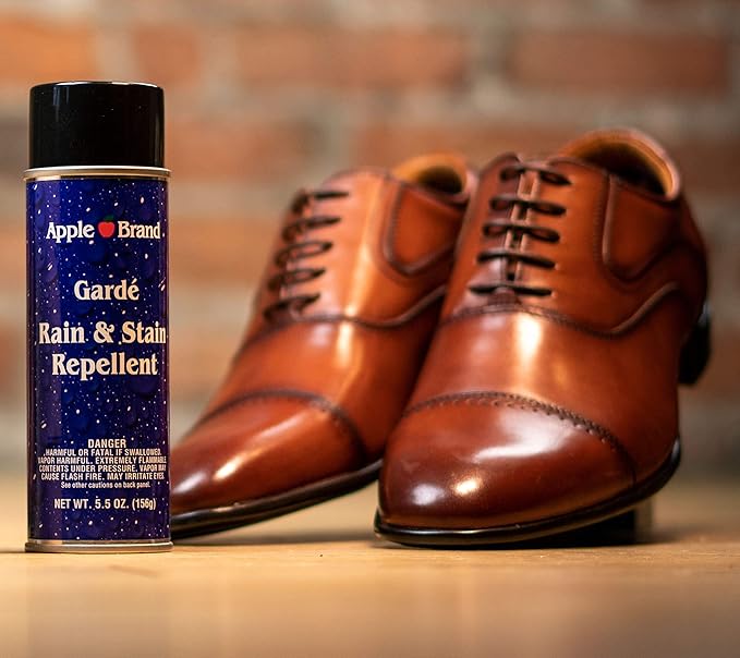 Garde Rain & Stain Water Repellent - Protector Spray For Handbags, Purses, Shoes, Boots, Accessories, Furniture - Won't Alter Color - Great For Vachetta