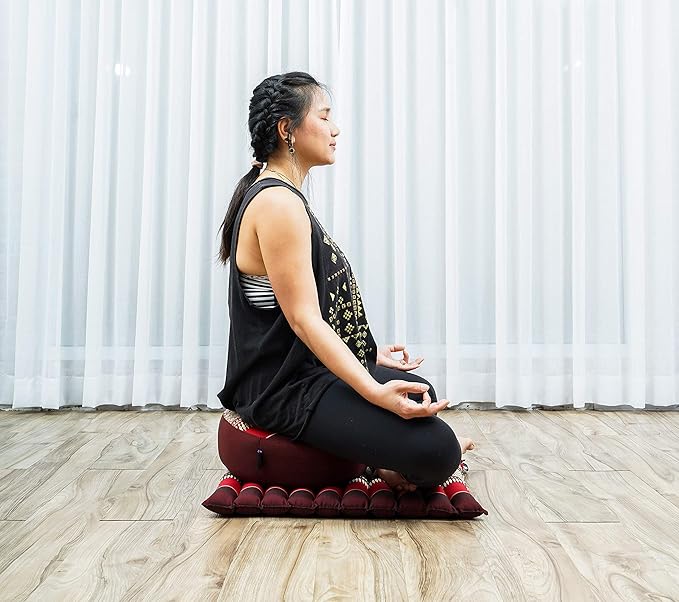 Leewadee Meditation Cushion Set – 1 Small Zafu Yoga Pillow and 1 Small Roll-Up Zabuton Mat Filled with Kapok