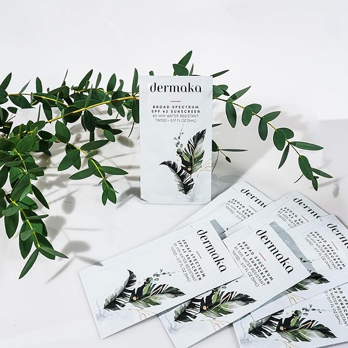 Dermaka Tinted Sunscreen SPF 42 for Face & Body – 2-in-1 Lightly Tinted Mineral Sunscreen with Zinc Oxide & Titanium Dioxide – Skin Soothing, Water-Resistant 80 Min, 5ml 25 sachets