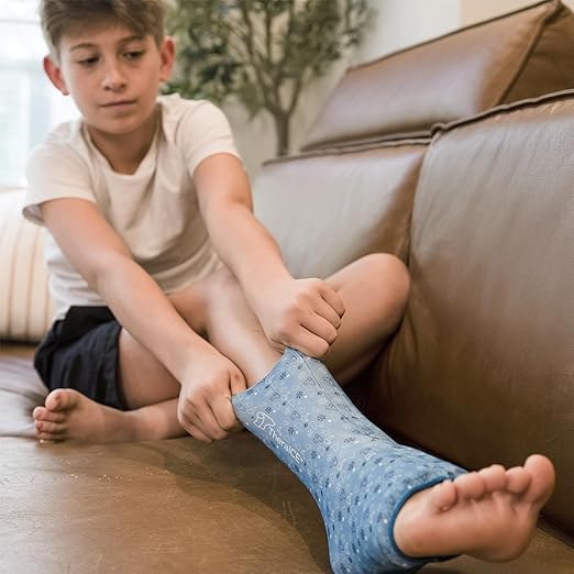 TheraICE Junior Ankle Ice Pack Wrap for Swelling, Reusable for Sprained Ankle Injuries, Cold Therapy Sock Compression, Plantar Fasciitis Relief, Achilles Tendonitis, Sore Feet, Foot & Heel (X-Small)