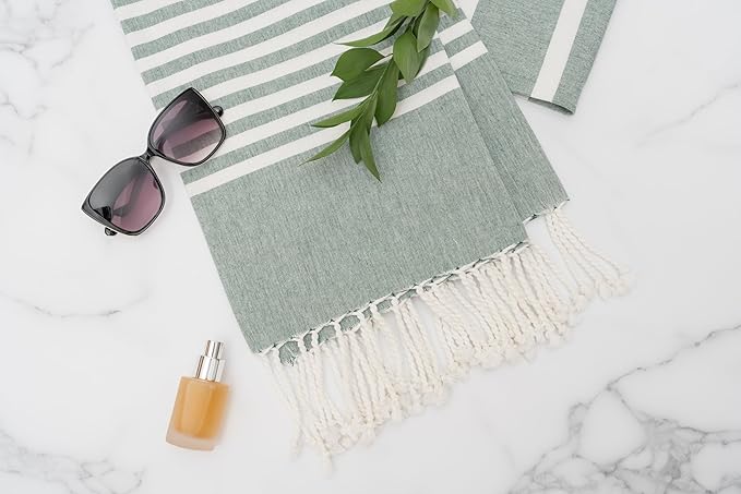 Green Turkish Beach Towel - 100% Cotton, Sand-Resistant, Quick-Dry, Highly Absorbent, Oversized, Thin Turkish Beach Towels - Perfect for Travel and Uses Less Space - 71"x37" (Green)