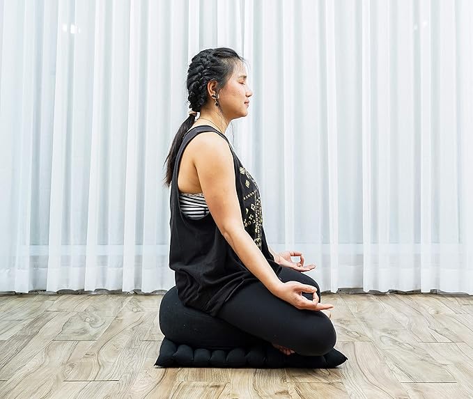 Leewadee Meditation Cushion Set – 1 Small Zafu Yoga Pillow and 1 Small Roll-Up Zabuton Mat Filled with Kapok