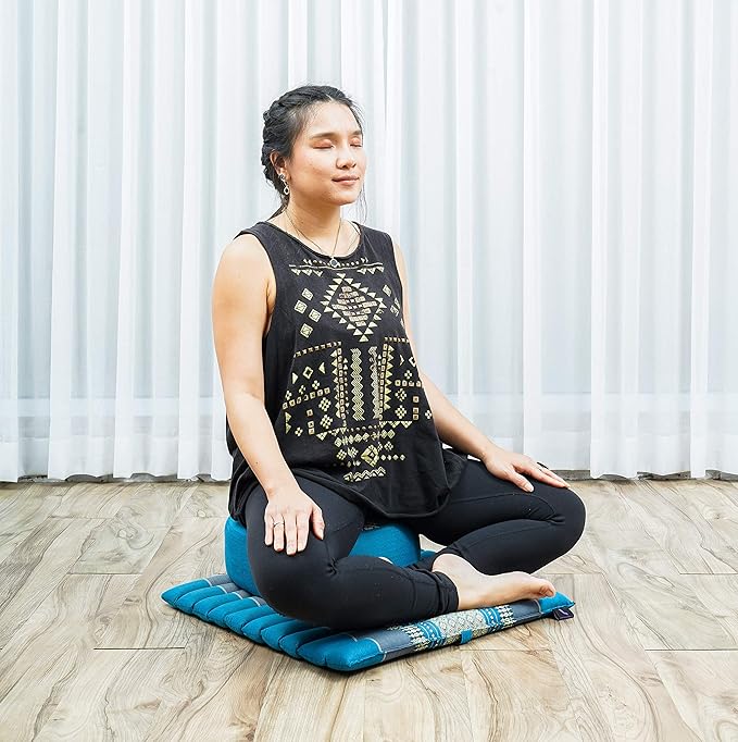 Leewadee Meditation Cushion Set – 1 Small Zafu Yoga Pillow and 1 Small Roll-Up Zabuton Mat Filled with Kapok